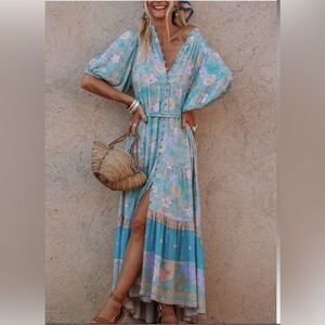 Spell hibiscus lane button through gown- lagoon NWT